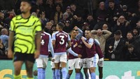 Aston Villa menggebrak papan atas Klasemen Liga Inggris. Villa sementara duduk di peringkat dengan 35 poin dari 16 laga (AP)