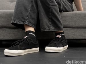 Brand Lokal Asal Depok ini Rilis Sneakers Tema Anti Korupsi, Umpat Koruptor Brand Lokal Asal Depok ini Rilis Sneakers Tema Anti Korupsi, Umpat Koruptor