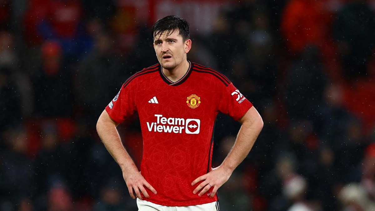 Harry Maguire cedera dan diragukan tampil saat Manchester United tandang ke Liverpool. (Foto: REUTERS/MOLLY DARLINGTON)