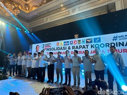 Dua Mantan Gubernur Jatim Hadiri Konsolidasi Akbar TKD Prabowo-Gibran