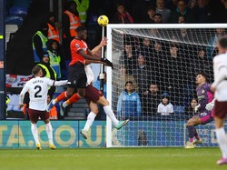 Man City Tertinggal dari Luton di Babak Pertama