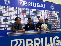 Mauricio Souza Puas Madura United Libas Barito Putera 4-1