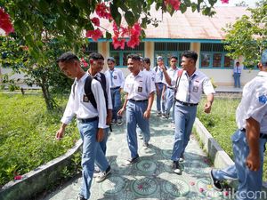 Pakar Unair: Penghapusan Jurusan SMA Tangkis Stigma Negatif Siswa IPS & Bahasa Pakar Unair: Penghapusan Jurusan SMA Tangkis Stigma Negatif Siswa IPS & Bahasa