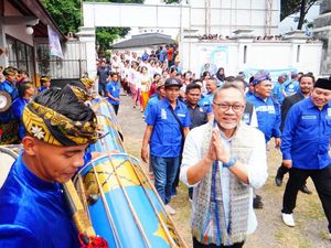 Gendang Beleq-Tarian Tradisional Sambut Zulhas Saat Kampanye PAN di Lombok