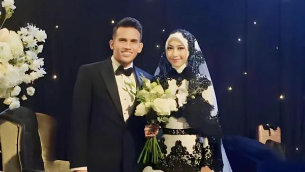Love Bird! Rangkuman Foto Pernikahan Adiba Khanza dengan Egy Maulana