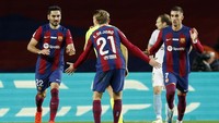 Ilkay Guendogan kemudian menipiskan kekalahan Barcelona menjadi 2-3 di injury time.  
