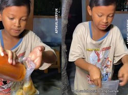 Salut! Bocah 12 Tahun Jualan Pentol Sampai Malam Demi Biaya Sekolah