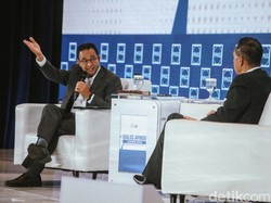 Jurus Anies Tekan Kemiskinan dengan Tak Bagi-bagi Bansos