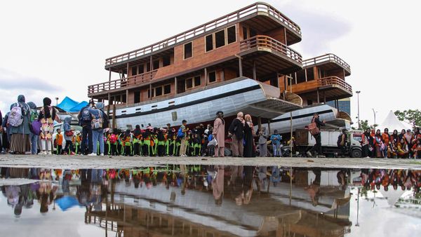 Edukasi Budaya dan Sejarah Pembuatan Kapal Phinisi di Makassar