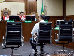 Rafael Alun dan Jaksa Kompak Pikir-pikir, Vonis 14 Tahun Bui Belum Inkrah