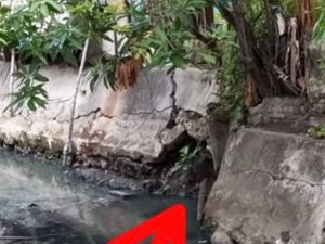 Gagal Beraksi, Penjambret Terjun ke Sungai-Ngumpet di Gorong-gorong Surabaya Gagal Beraksi, Penjambret Terjun ke Sungai-Ngumpet di Gorong-gorong Surabaya