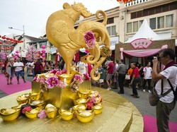 Ramalan Shio Ayam di Tahun 2024: Karier Baik dan Percintaan yang Beruntung