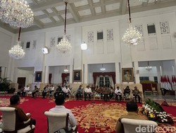 Istana Bahas Program Makan Siang dan Susu Gratis Hari Ini