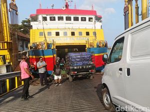 Sistem Navigasi Bermasalah, KMP Nusa Jaya Abadi Beroperasi 1 Kali Sehari Sistem Navigasi Bermasalah, KMP Nusa Jaya Abadi Beroperasi 1 Kali Sehari