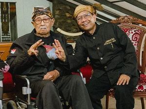 Momen Mahfud Md Sowan ke Solihin GP, Sesepuh Warga Jawa Barat
