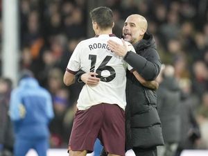 Comeback Lawan Luton, Man City Lulus Ujian Penting