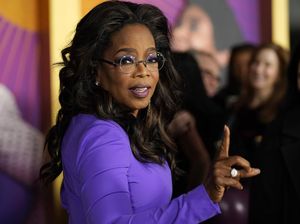 Oprah Winfrey Dilarikan ke RS Gegara Flu Perut, Penyakit Apa Itu? Oprah Winfrey Dilarikan ke RS Gegara Flu Perut, Penyakit Apa Itu?