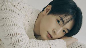 Park Seoham Bebas Wamil, Langsung Tebar Pesona Lewat Foto-foto Terbaru