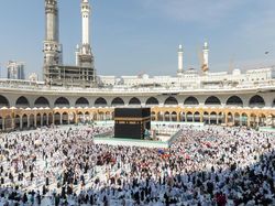 Nekat! Pria Tanpa Visa Haji Ini Sembunyi di Apartemen Agar Bisa Berhaji