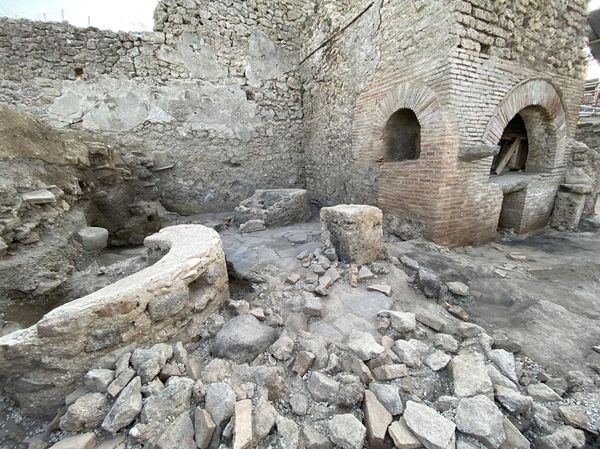 Potret Toko Roti Kuno Saksi Sejarah Perbudakan di Pompeii