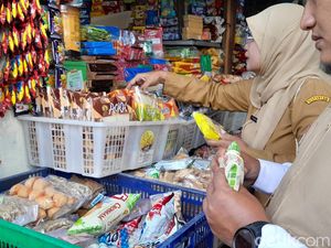 2 Kardus Makanan Kedaluwarsa Ditemukan di Pasar Sidodadi Solo