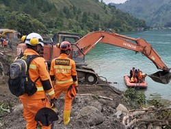 SAR Fokus Sisir Perairan di Hari Ke-10 Pencarian Korban Banjir Bandang Humbahas