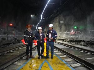 Kunjungi Tembagapura, Puan & Arifin Tasrif Apresiasi Kinerja Freeport