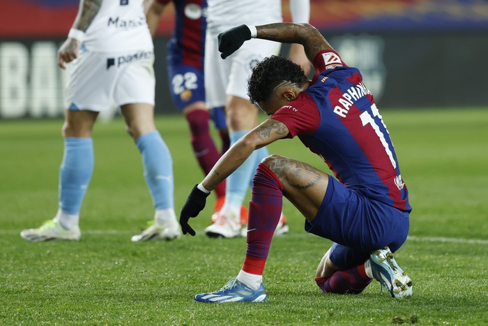 Raphinha Barcelona's Raphinha reacts during the Spanish La Liga soccer match between Barcelona and Girona at the Olimpic Lluis Companys stadium in Barcelona, Spain, Sunday, Dec. 10, 2023. (AP Photo/Joan Monfort)