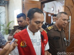 Pembunuh Angeline Mahasiswi Ubaya Dituntut 19 Tahun Penjara