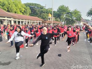 Istri Ganjar Senam Sicita Bareng Emak-emak di Serang: Jangan Mager