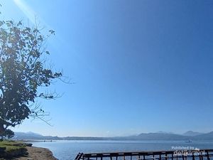 Ribuan Orang ke Objek Wisata Viral Ini, Pantai di Tepi Danau