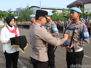 2 Polisi di Sumenep Dipecat karena Terlibat Narkoba dan Desersi 2 Polisi di Sumenep Dipecat karena Terlibat Narkoba dan Desersi