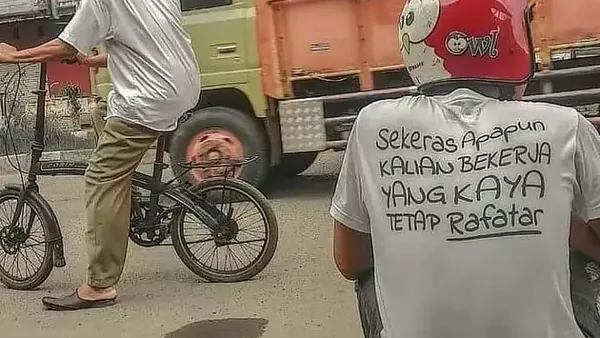 Tulisan Kocak di Kaos Bikin Ngakak dan Geleng-geleng