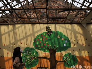 Atap Dua Ruang Kelas SDN Setiamekar 03 Tambun Roboh