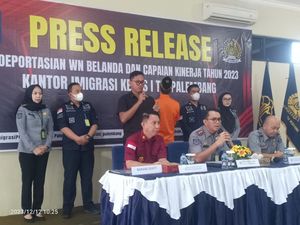 Imigrasi Palembang Deportasi WN Belanda gegara Jualan Kebab