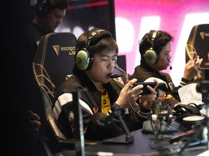 Jadwal M5 Mobile Legends Final Upper Bracket: Onic Esports Vs AP Bren