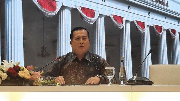 jubir-kemlu-ri-lalu-muhammad-iqbal-annisa-aulia-rahimdetikcom_169