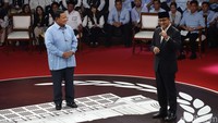 Anies-Prabowo Debat Polusi Jakarta: Uji Emisi, Elektrifikasi, hingga Angin Tak Punya KTP