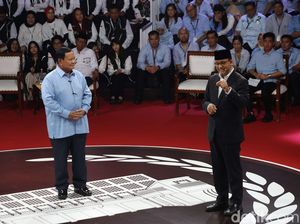 Prabowo Sindir Susah Kalau Nyalahin Angin, Anies Sentil Bicara Pakai Fiksi Prabowo Sindir Susah Kalau Nyalahin Angin, Anies Sentil Bicara Pakai Fiksi