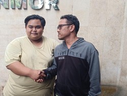 Kasus Pria Viral Rusak Spion Taksi di Jl Gatot Subroto Jaksel Berakhir Damai