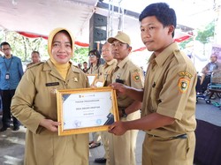 Peringati HDI, Plt Bupati Purworejo Serahkan 25 Sertifikat Desa Inklusi
