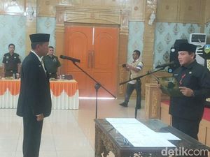 Dedy Hendry Jadi Sekda Sarolangun Gantikan Endang Abdul Naser yang Sempat Nyaleg Dedy Hendry Jadi Sekda Sarolangun Gantikan Endang Abdul Naser yang Sempat Nyaleg