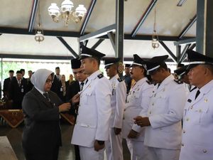Plt Bupati Purworejo Lantik 88 Kades Hasil Pilkades Serentak Plt Bupati Purworejo Lantik 88 Kades Hasil Pilkades Serentak