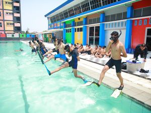 Antisipasi Bencana Hidrometeorologi di Jatim, Polairud Masifkan Latihan SAR