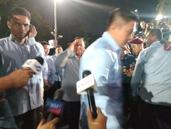 Prabowo-Gibran Tiba di KPU Jelang Debat Perdana Pilpres 2024
