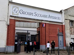 Ajarkan Etika Muslim, Pendanaan Sekolah Islam Terbesar Dicabut Pemerintah Prancis