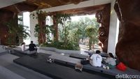 Yuk, Ngopi di Matraman yang Punya Sensasi Rimbun Bak Tengah Hutan