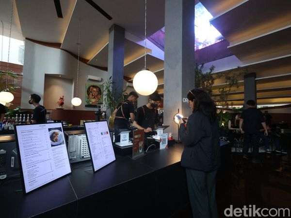 Pajak Karyawan Hotel, Restoran, dan Kafe Bakal Ditanggung Negara