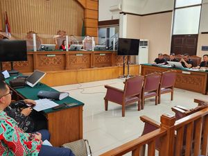 Kapolda Metro Jaya Minta Hakim Tolak Gugatan Praperadilan Firli Bahuri Kapolda Metro Jaya Minta Hakim Tolak Gugatan Praperadilan Firli Bahuri