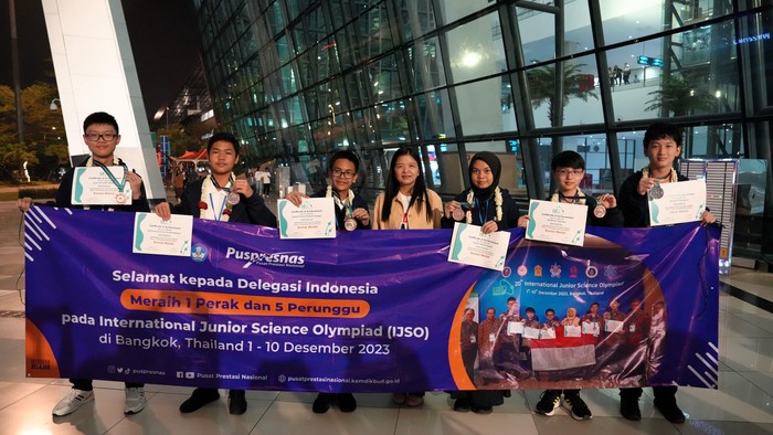 Siswa Sekolah Menengah Pertama eraih medali di olimpiade sains internasional